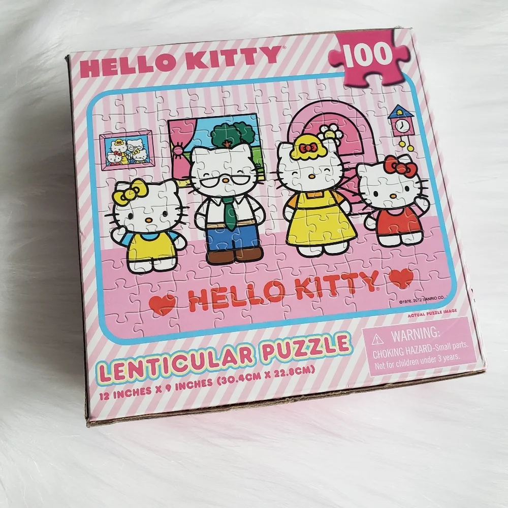Hello‎ Kitty New in box family 100 piece lenticular puzzle